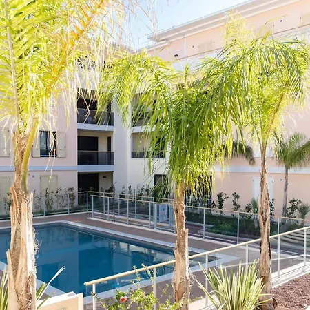 2-br With Garden And Pool In The Heart Of Palm Apartman