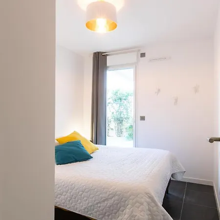 Lejlighed 2-br With Garden And Pool In The Heart Of Palm Cannes